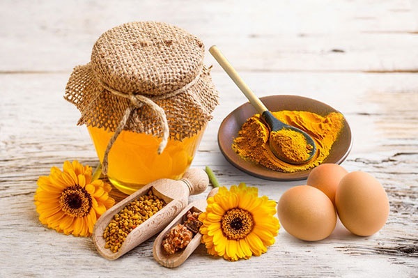 Uống mật ong để tăng cân cùng với trứng gà Uống mật ong để tăng cân cùng với trứng gà