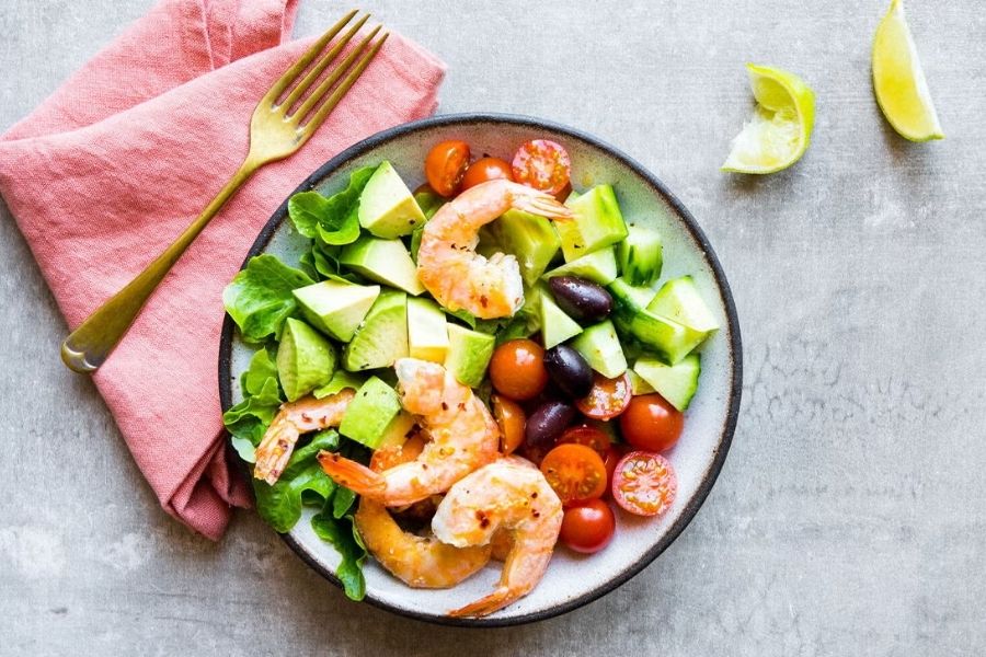 Chế độ low carb tiêu chuẩn giới hạn từ 50 đến 150g tinh bột mỗi ngày Chế độ low carb tiêu chuẩn giới hạn từ 50 đến 150g tinh bột mỗi ngày